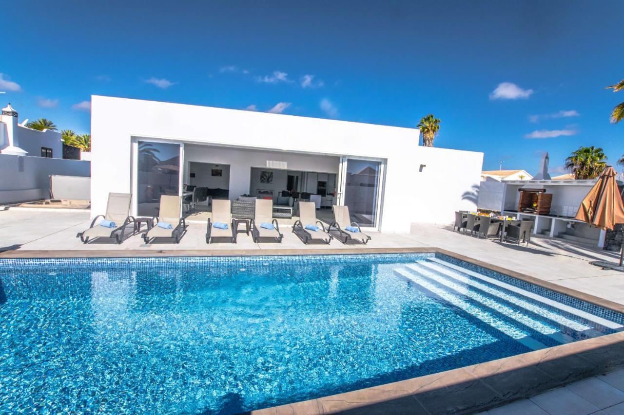 Villa Rossa - Villas Now - Lh215 By Villas Now Ltd ปลายาบลังกา ภายนอก รูปภาพ